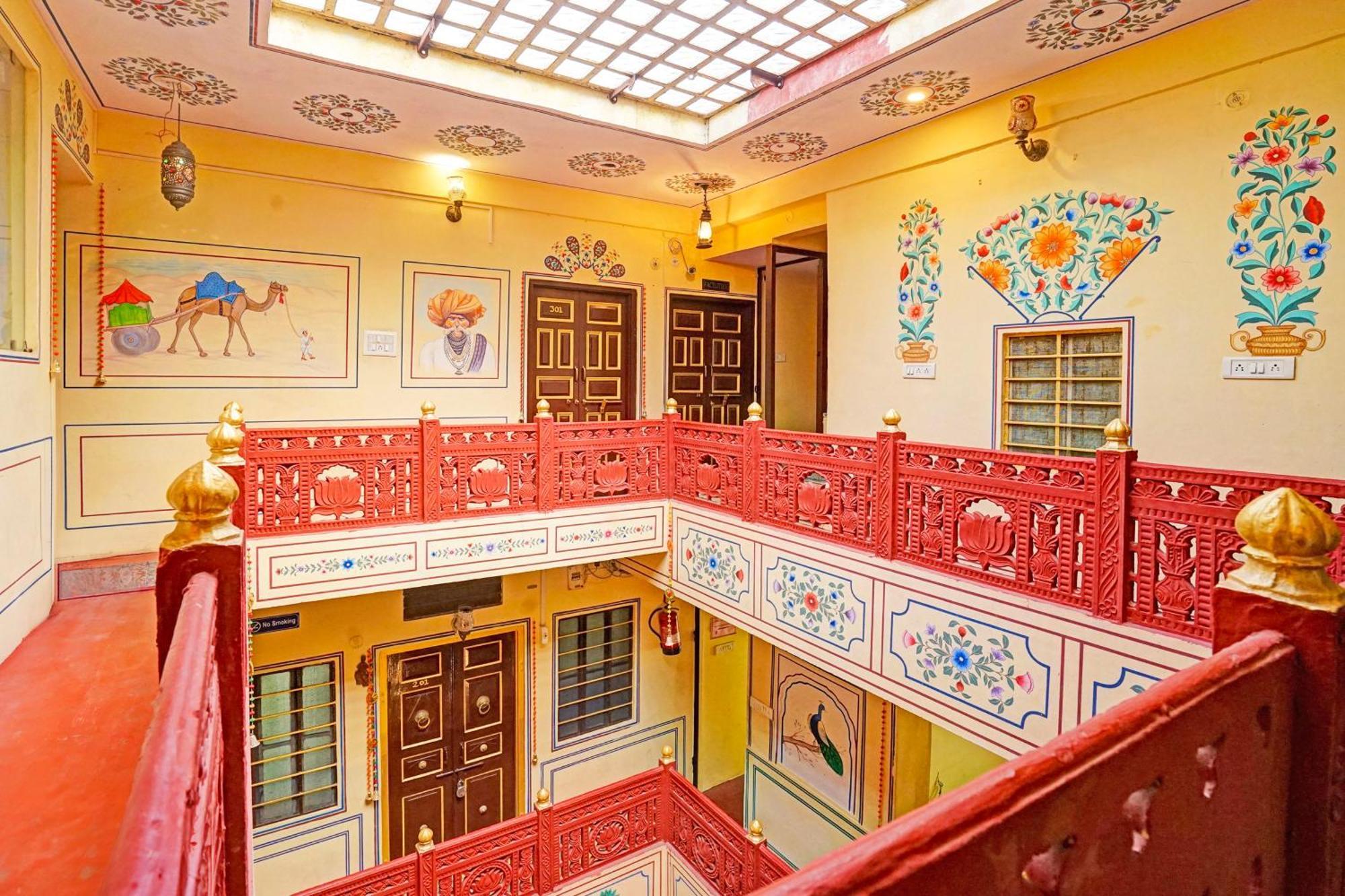 ホテル Super Collection O Ramganj Near Hawa Mahal ジャイプール エクステリア 写真